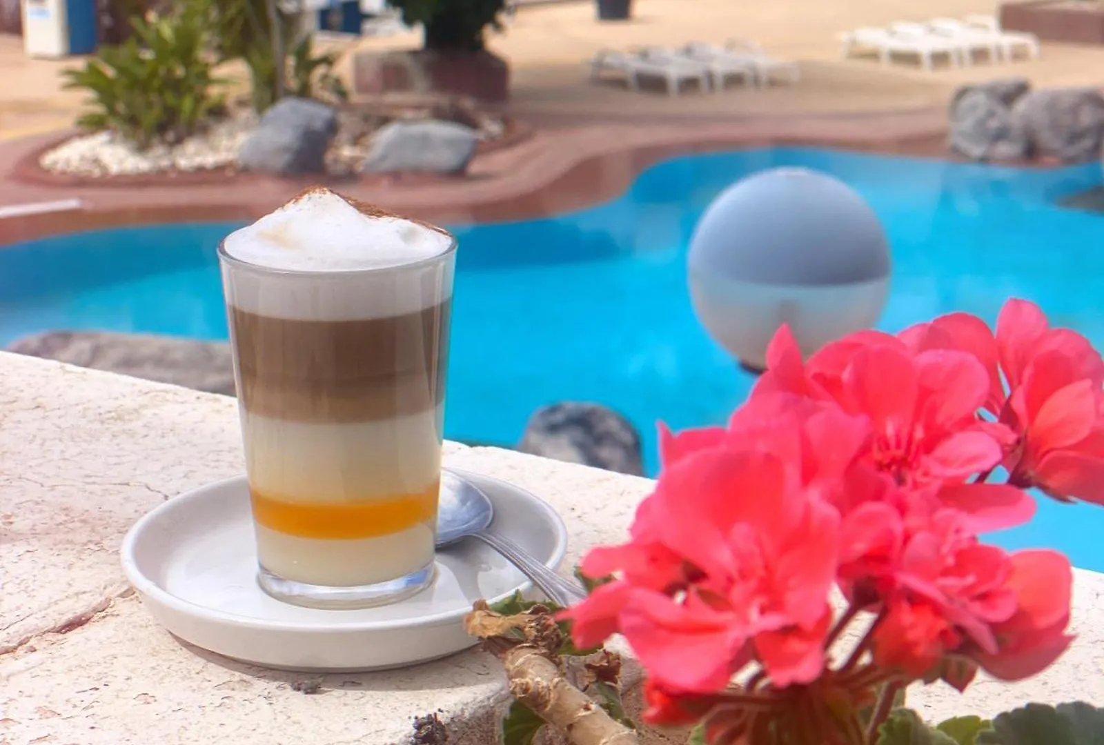 Kontakt z Sissy Tenerife Apartman